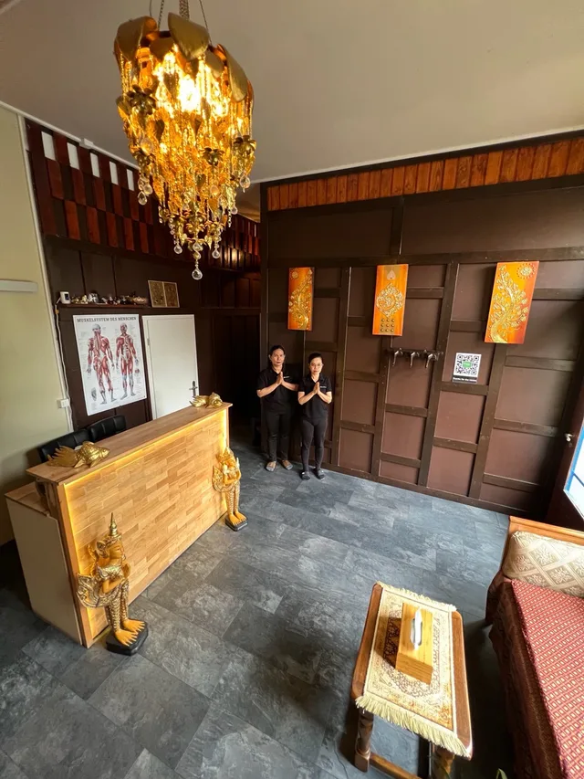 Reception area with two Thai London Therapy team members